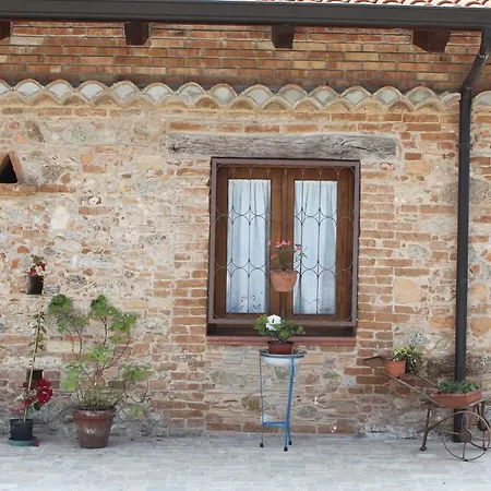 Farm stay Agriturismo Le Terre Di Zoe' *