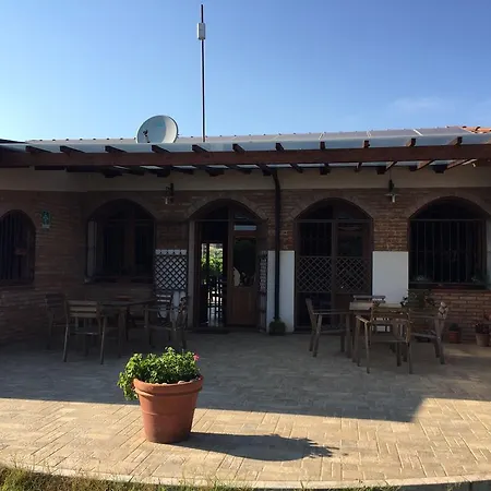 Agriturismo Le Terre Di Zoe' Farm stay