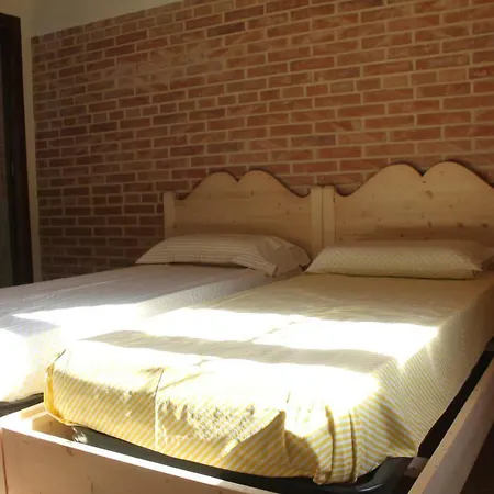 Agriturismo Le Terre Di Zoe' Farm stay *